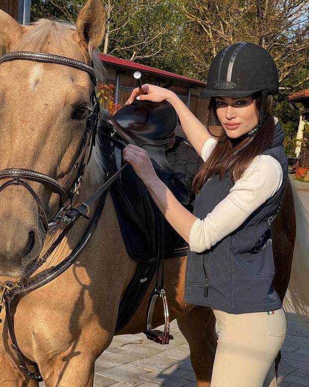 FOTO Petkovićeva bivša i unuka jedne od najbogatijih Hrvatica danas živi daleko od javnosti