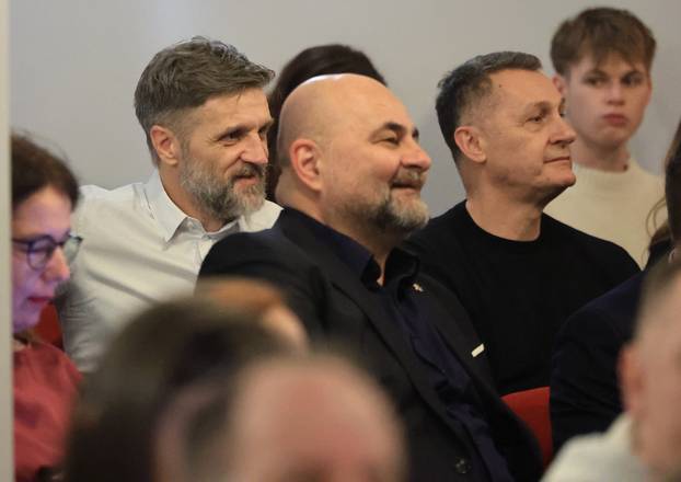 Zagreb: Poznati na svečanoj 300. izvedbi predstave Ćiro