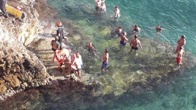 Njemački turisti skakali u more sa stijena. U teškom su stanju