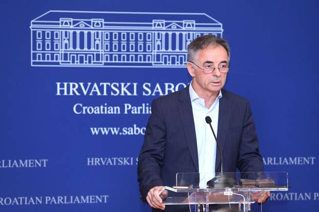 Zagreb: Milorad Pupovac u Saboru odrÅ¾ao konferenciju za medije
