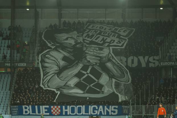 Šveđani vikali 'ubij Dinamo!', a Boysi odgovorili transparentom