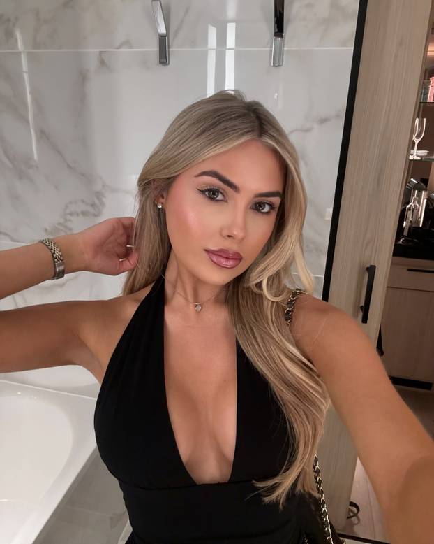 FOTO Zanosna pravnica ostavila novu 'devetku' Chelseaja zbog prevare? 'Ne može ostati odan'