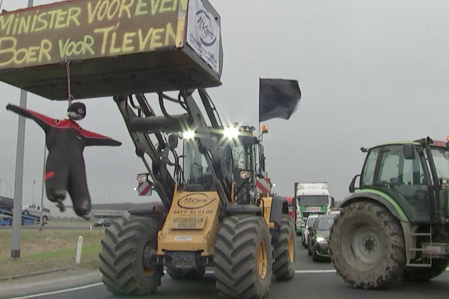 Belgijski farmeri blokiraju pristup autocesti luci Zeebrugge