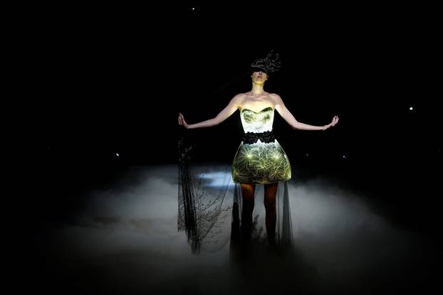 Iris van Herpen Haute Couture Fall/Winter 2026-2027 collection show