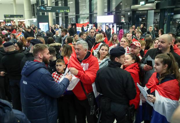Doček brončanih rukometaša u Zračnoj luci Franjo Tuđman