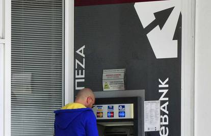 Cipar: Podizanje s bankomata ograničili na 100 eura dnevno