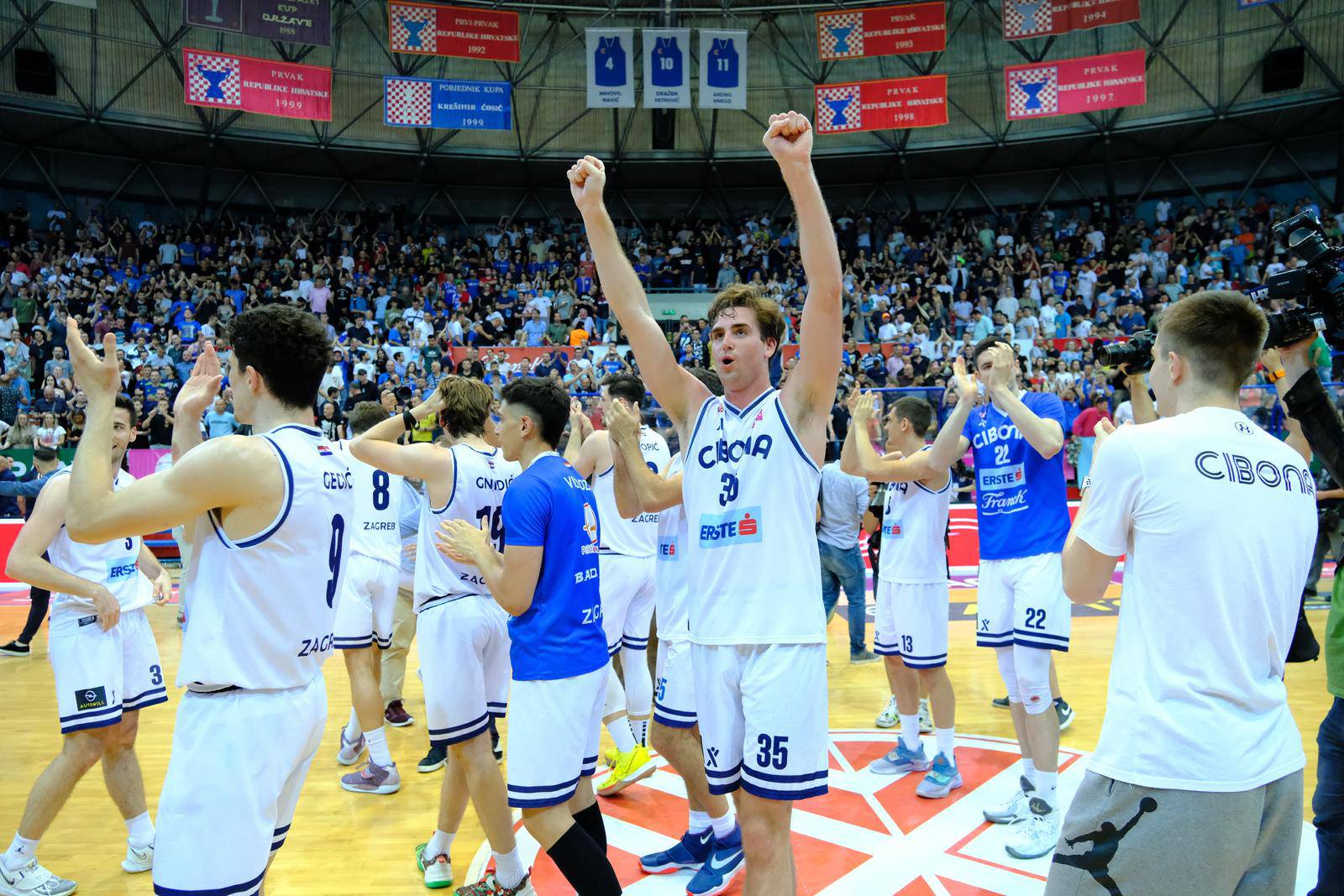 Cibona pobijedila Zadar i osvojila naslov prvaka Hrvatske