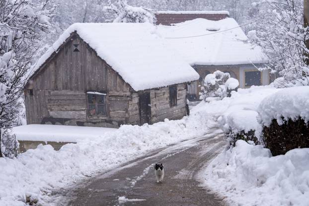 Zimska idila u selu Kuterevu 