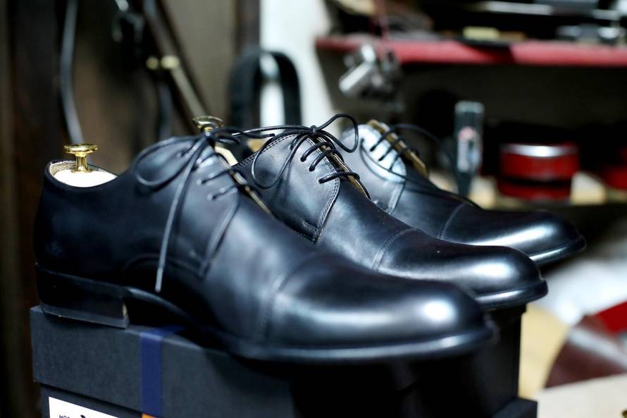 Savjeti postolara: Naučite kako ispravno mazati i čuvati cipele