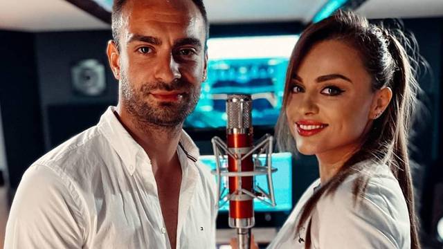 Dečko Antonije Šole skinuo se u novom videospotu: 'Ljubavnici' imaju novu ljetnu pjesmu