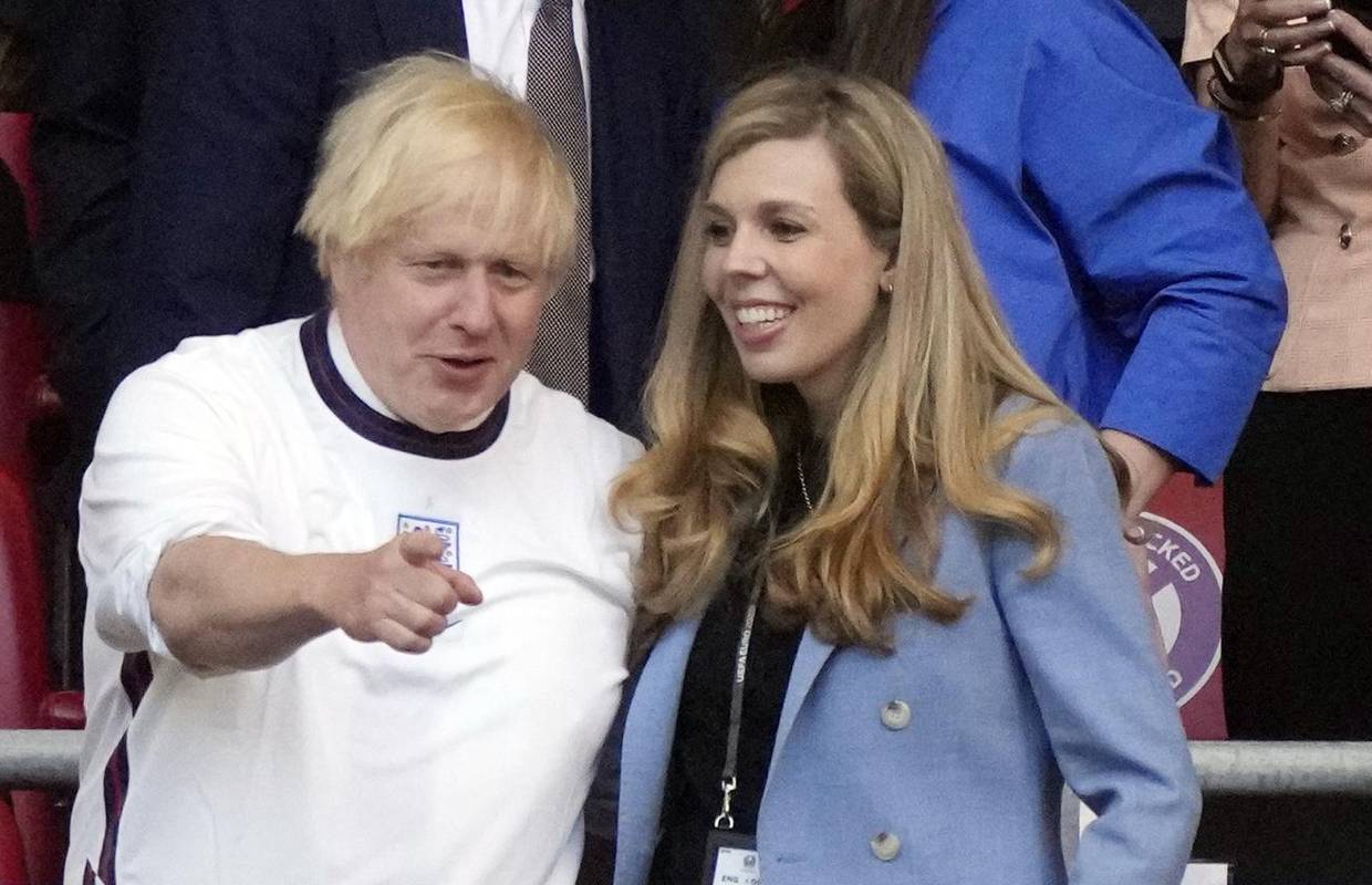 Boris Johnson i supruga Carrie dobili djevojčicu, a britanskom premijeru ovo je sedmo dijete