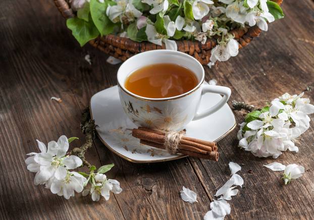 Recepti za 25 čajeva koji mogu pomoći kod mršavljenja, migrena, jačaju imunitet...