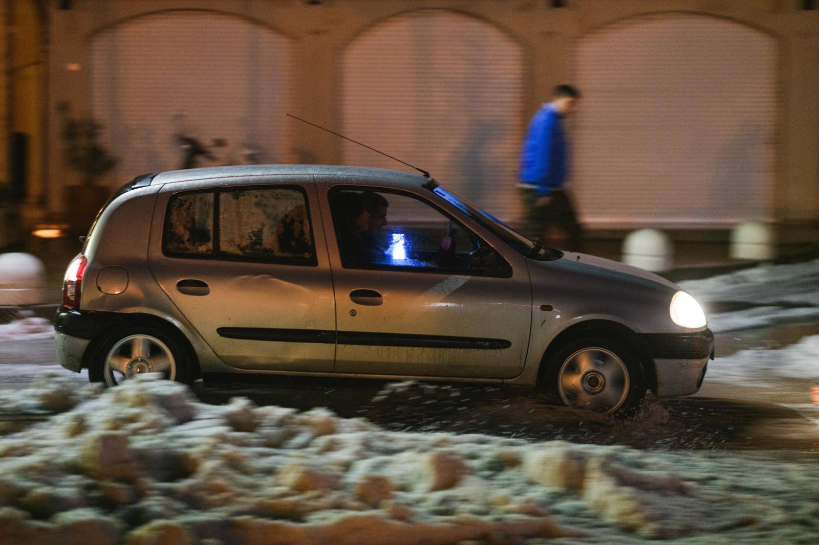 Tuča je pogodila Jadran: 'Aute smo morali izvlačiti bagerima'