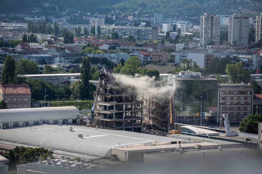 Kako je sru&scaron;en Vjesnikov neboder