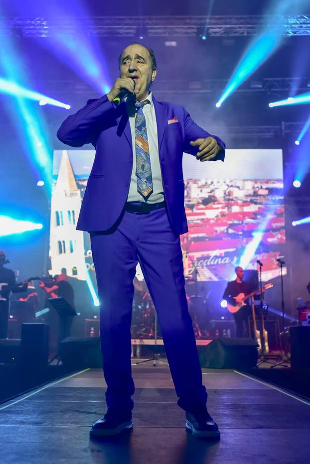 Zadar: Mladen Grdović obilježio 45 obljetnicu karijere koncertom na Višnjiku