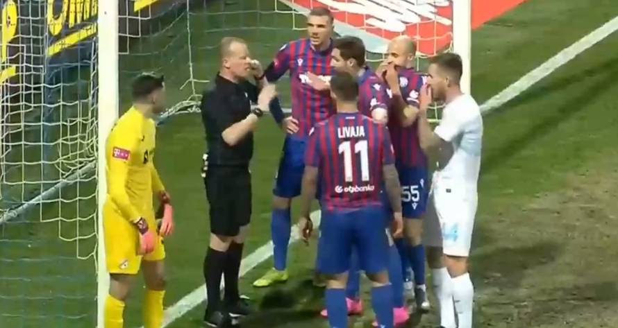 ANKETA Je li Hajduk oštećen za gol? Je li bio penal na Muriću?