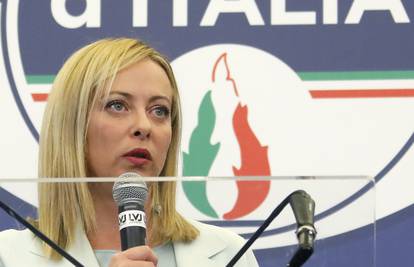 Giorgia Meloni je na skupu stranaka krajnje desnice brani branila "Europu domoljuba"