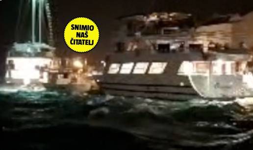VIDEO Grmljavinsko nevrijeme i veliki valovi pogodili Vir i Pag