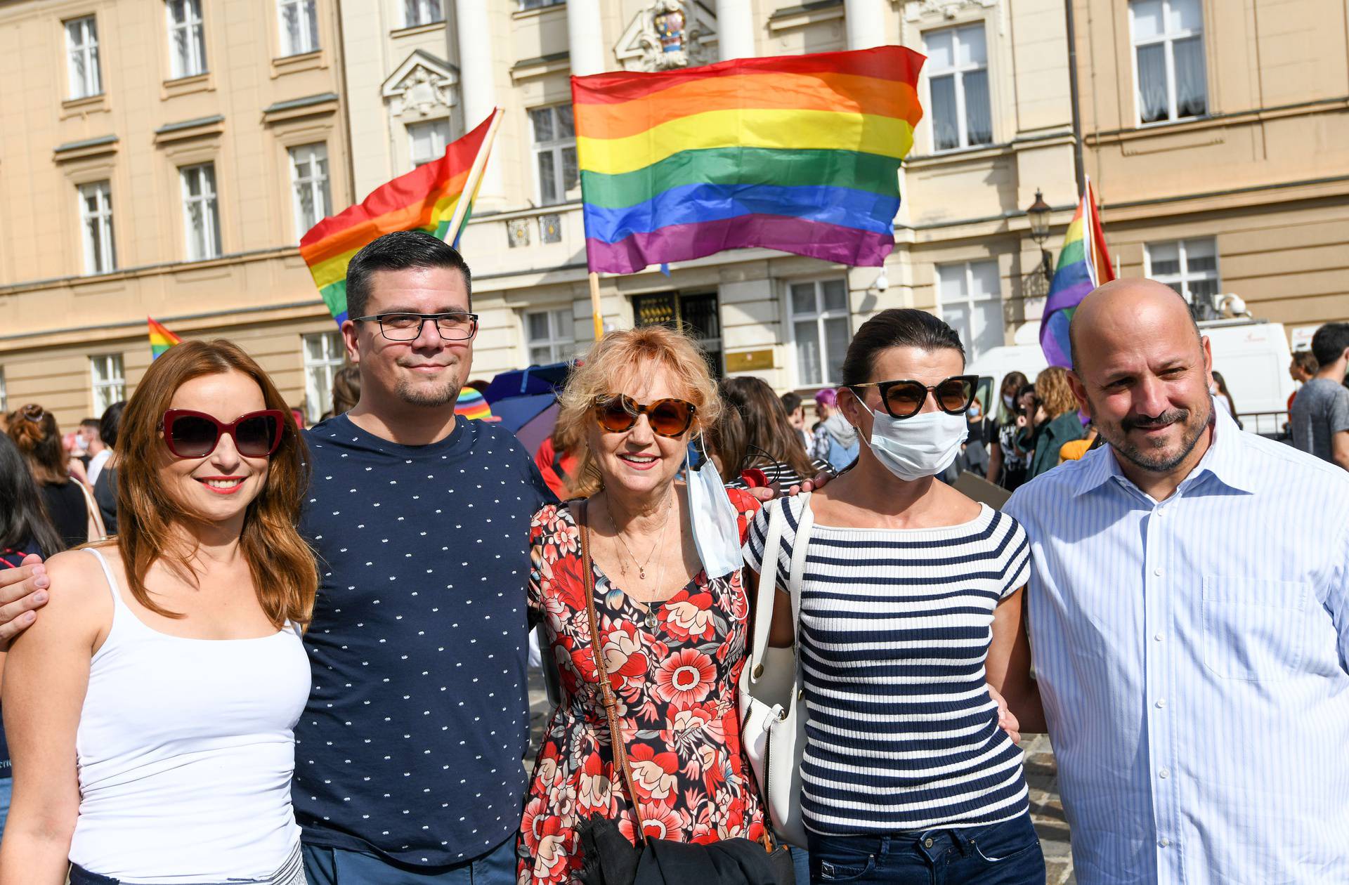 Pride stigao do parka Ribnjak: 'Ustav nam predstavlja zid jer ograničava i guši naše slobode!'