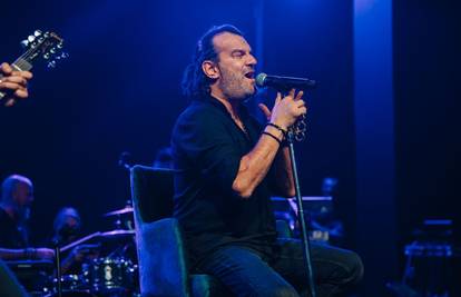 Spektakl za pamćenje – Aca Lukas i Mira Škorić zapalili Globus na Velesajmu!