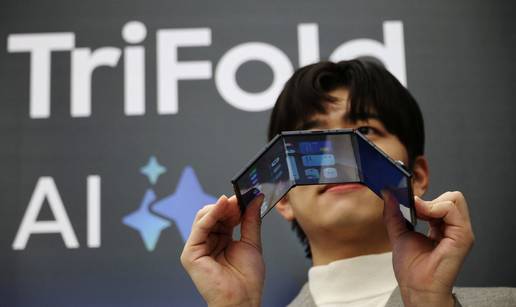 Samsung nakon tri mjeseca povla&ccaron;i svoj Galaxy Trifold