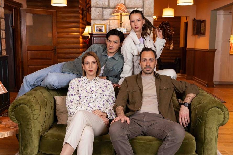 Večeras na Novoj TV kreće serija 'Slučajna obitelj', evo kako je izgledalo snimanje prve epizode