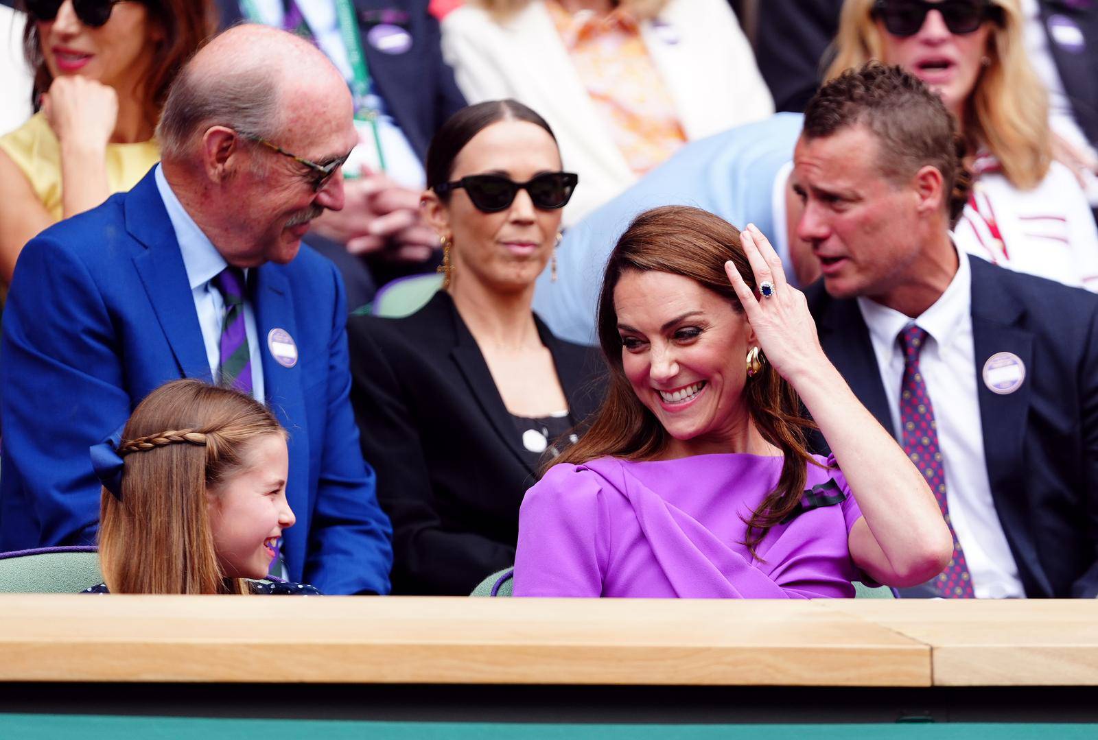 Kate Middleton u društvu k?eri i sestre na finalu Wimbledona