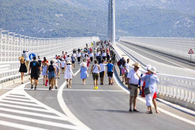 Izbor najboljih fotografija s otvorenja Pelješkog mosta 