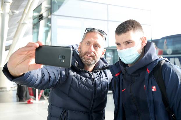 Zagreb: Odlazak hrvatske nogometne reprezentacije u Maltu na kvalifikacijsku utakmicu