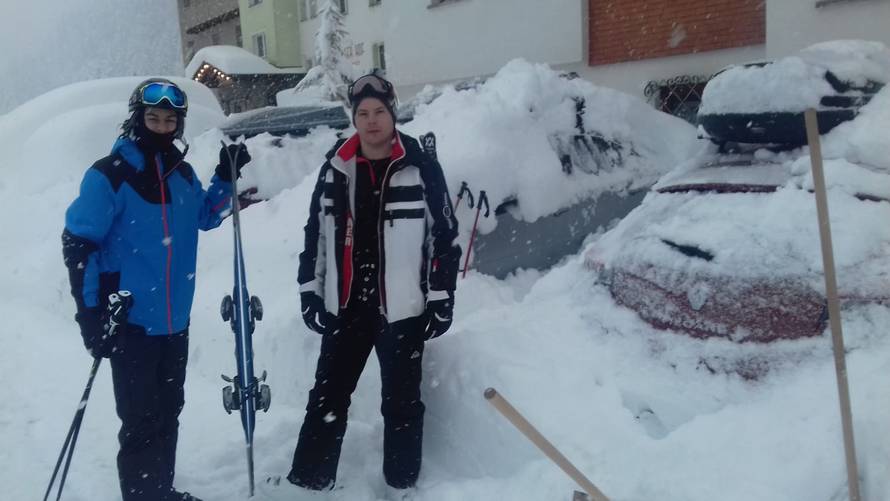 Vapaj zametenih Hrvata: Strah nas je, molimo se da preživimo