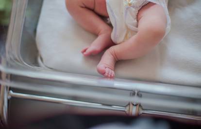 Strava u Beogradu: Dadilja dala bebi od četiri mjeseca lijekove za smirenje, djetetu pozlilo