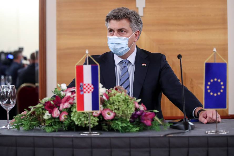 Zagreb: Zajednička sjednica Predsjedništva i Nacionalnog vijeća HDZ-a u hotelu Westin