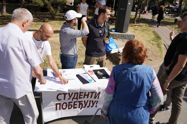 "Studentska lista - Studenti pobjeđuju!" diljem Srbije skupljaju potpise za izbore