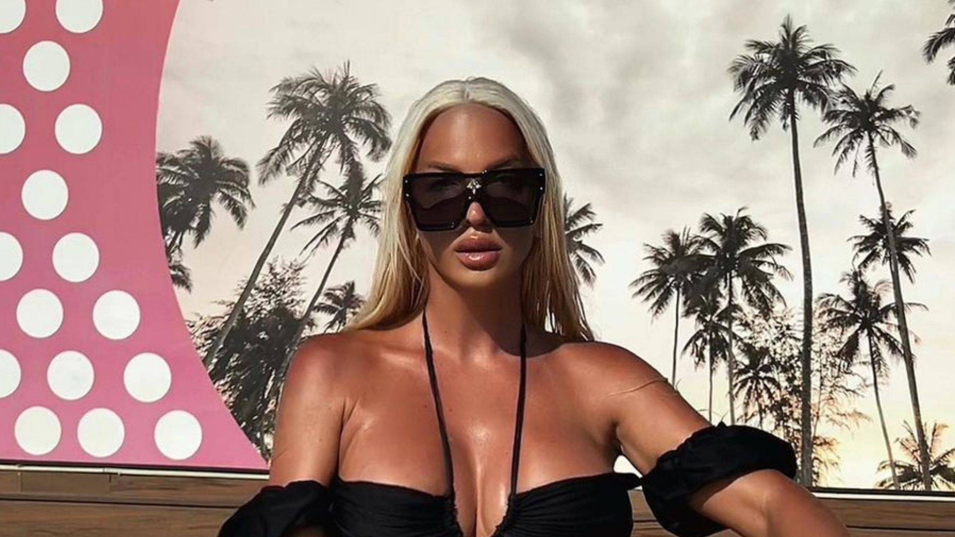 Jelena Karleuša na meti hejtera zbog nove fotografije: Mini bikini ništa nije uspio sakriti...