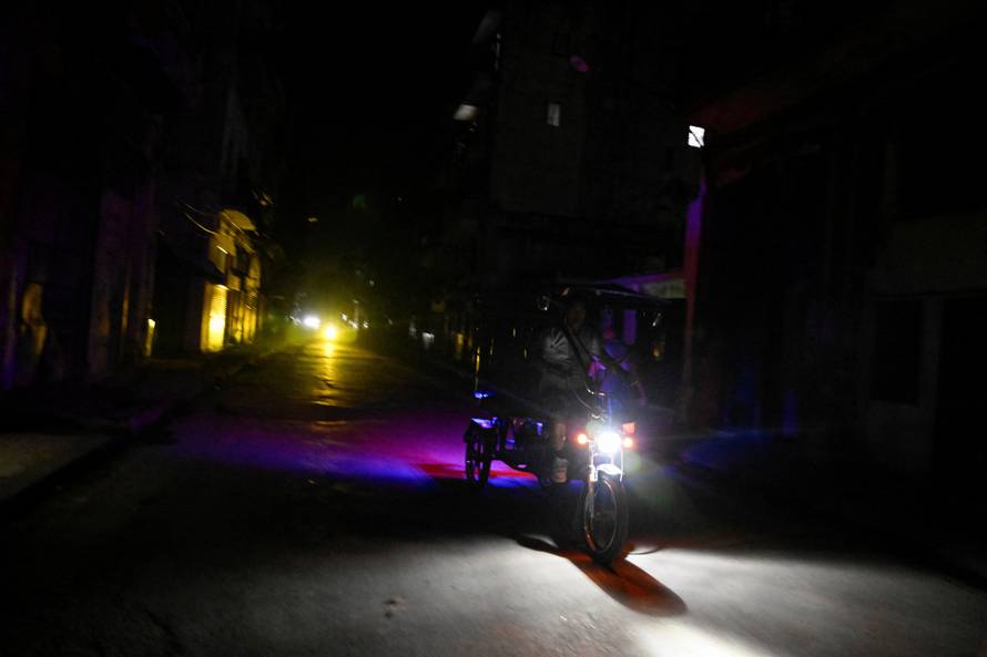 Mass blackout cuts power across most of Cuba