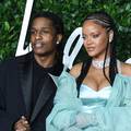 Rihanna i ASAP uživali u večeri na Barbadosu: Pjevačica opet iznenadila modnim odabirom