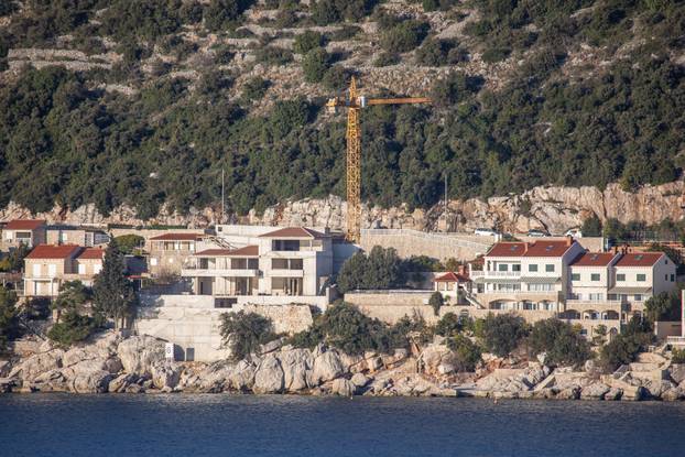 Dubrovnik: Bivši nogometaš Darijo Srna gradi svoju vikendicu u Lozici
