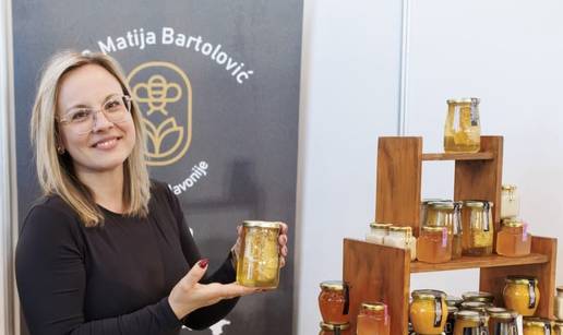Evelina Bartolovi&cacute; iz Valpova donosi slatku pri&ccaron;u o ljubavi prema p&ccaron;elama