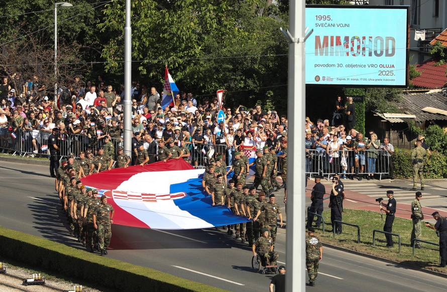 Zagreb: Svečani vojni mimohod u povodu 30 godina VRO Oluja