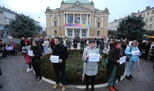 FOTO 19 minuta &scaron;utnje za 19 &zcaron;ivota, Rijeka se prisjetila ubijenih &zcaron;ena: 'One nisu brojke'
