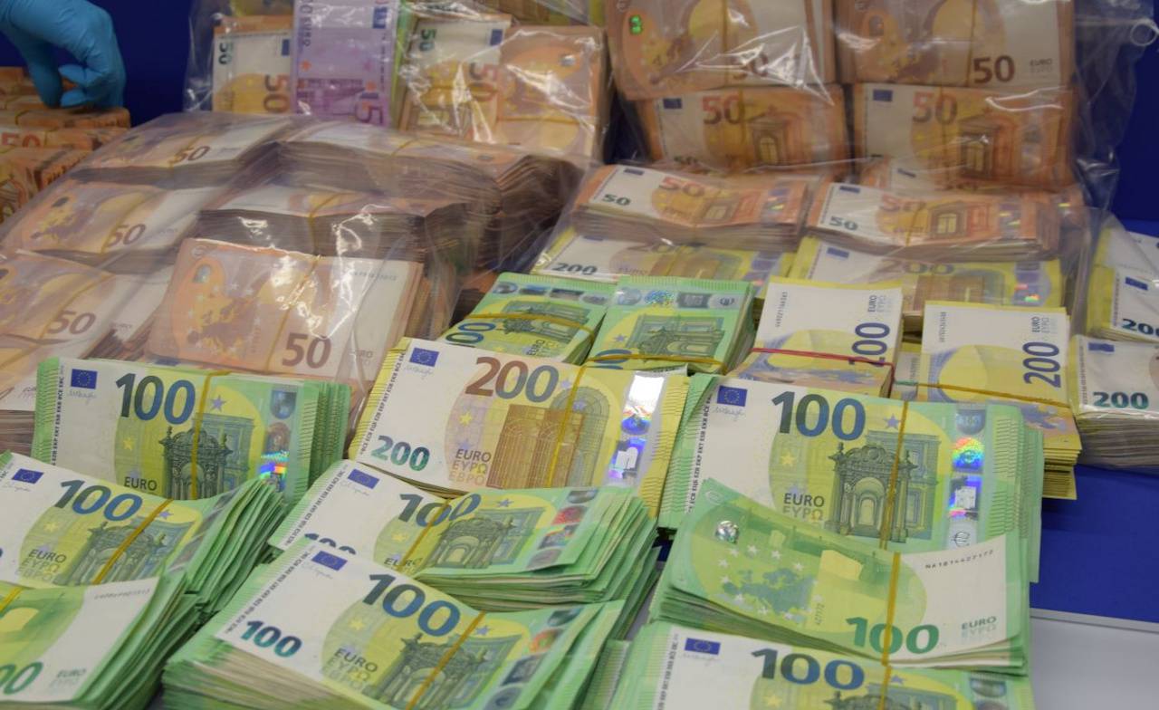 Kakav ulov njemačke carine: Otkrili dva kofera s 1,4 milijuna eura u zračnoj luci u Münchenu