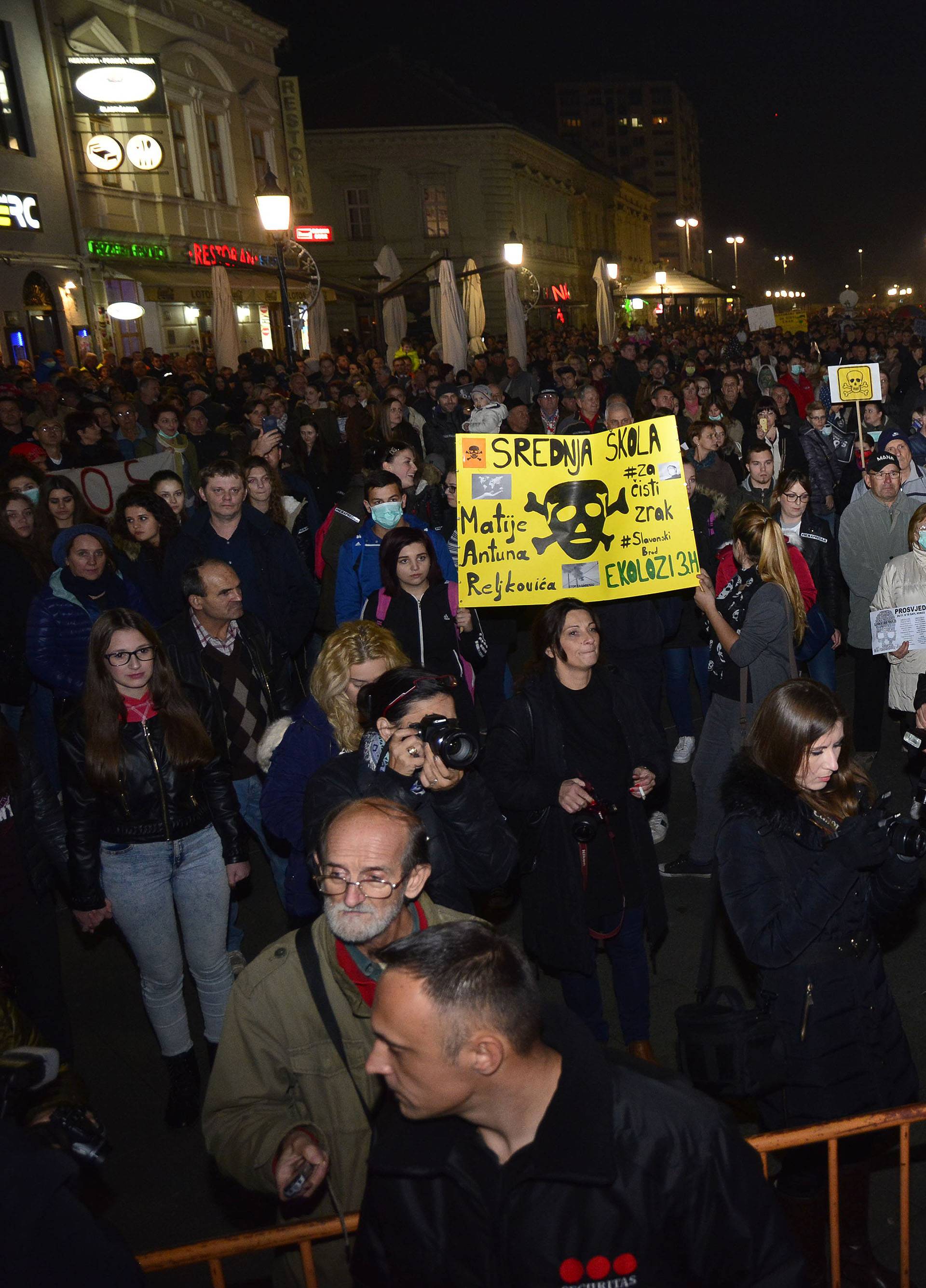 'Ako Vlada ne dođe u Sl. Brod, blokirat ćemo granični prijelaz'