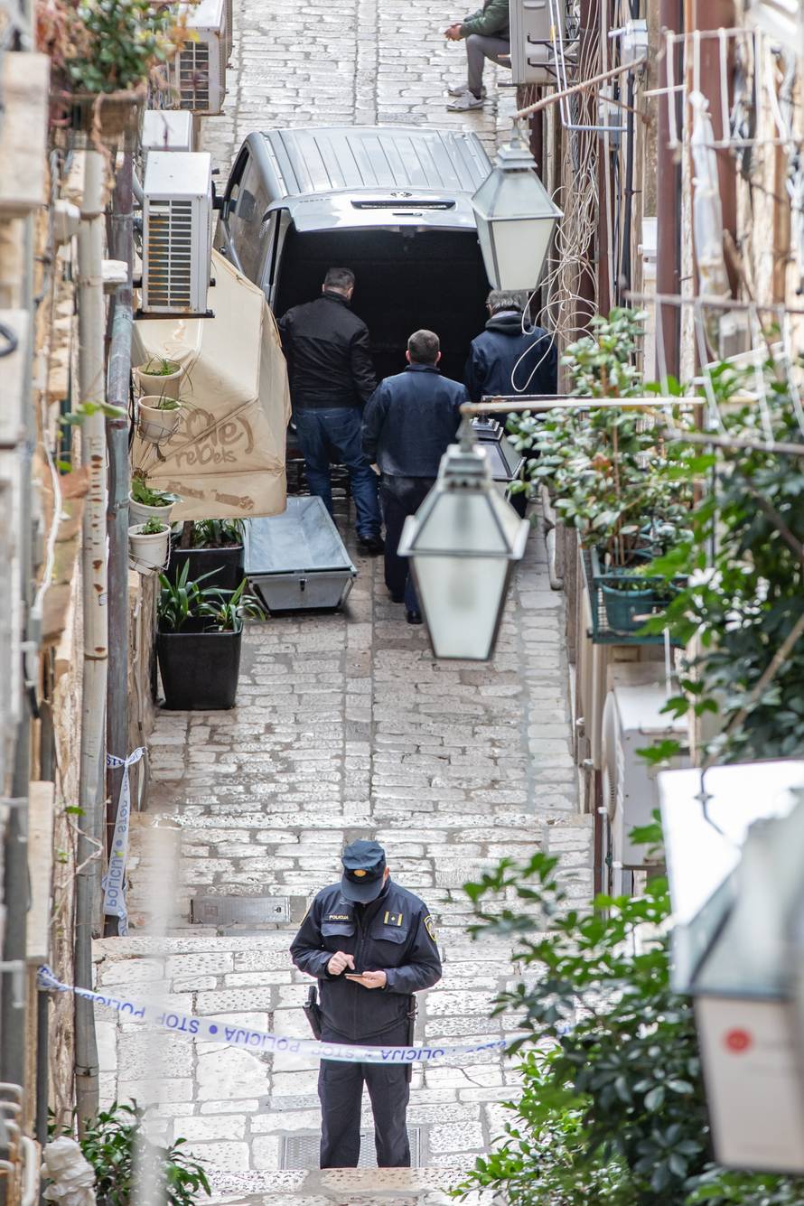 Dubrovnik: Tijela ubijenih nakon policijskog oÄevida prevezena kombijima