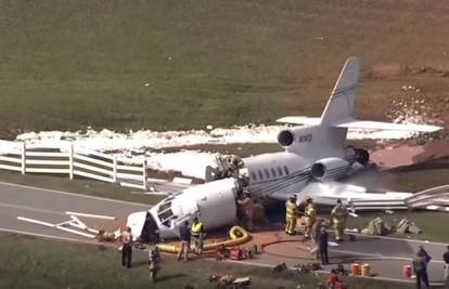 Stravičan prizor: Avion pao i prepolovio se, dvoje ljudi mrtvo