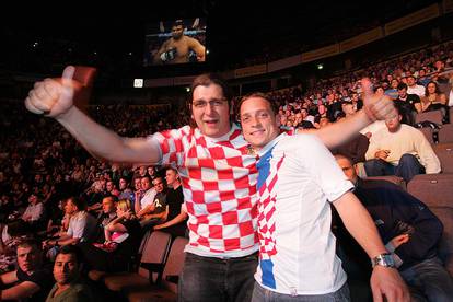 ARHIVA - Manchester: Atmosfera uoči UFC borbe Mirka Filipovića i Brazilca Gonzage, 2007.