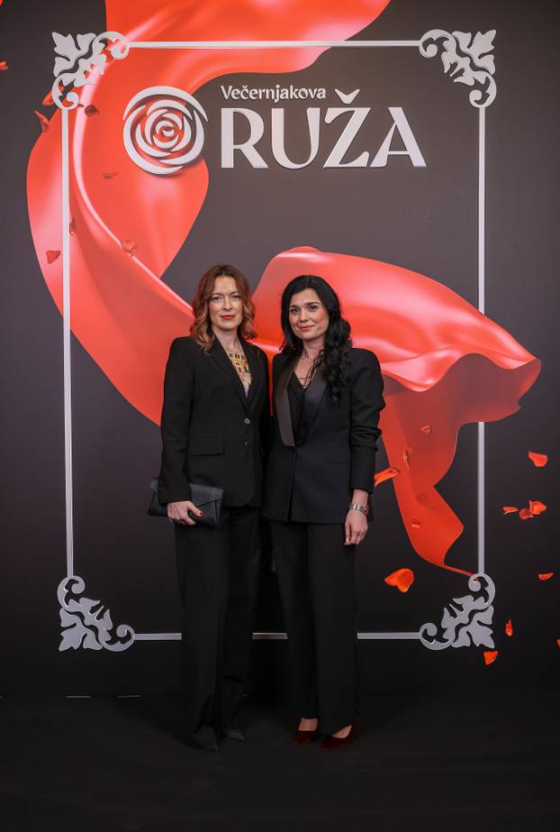 Zagreb: Uzvanici na dodjelu medijske nagrade "Večernjakova ruža" u Hrvatskom narodnom kazalištu