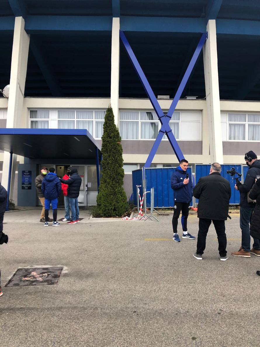 Muke s Maksimirom: Ojačali su južnu tribinu u strahu od štete!