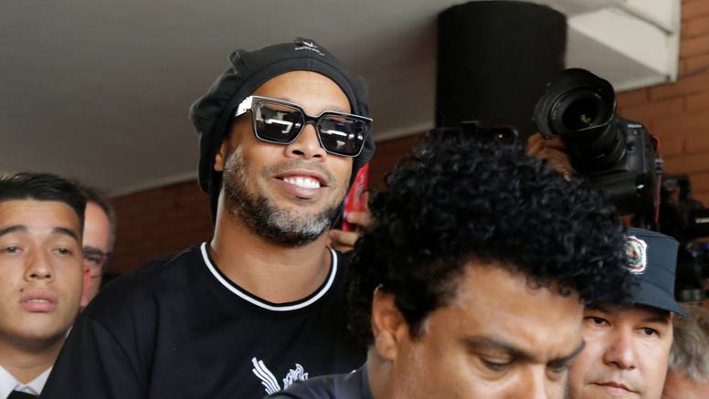 Ronaldinho - pušten na slobodu poslije pola godine u Paragvaju
