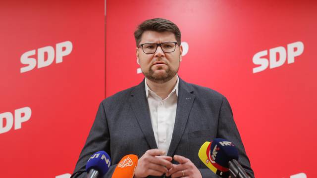 Zagreb: Predsjednik SDP-a Peđa Grbin obratio se javnosti nakon što je Plenković najavio okvirni datum izbora 