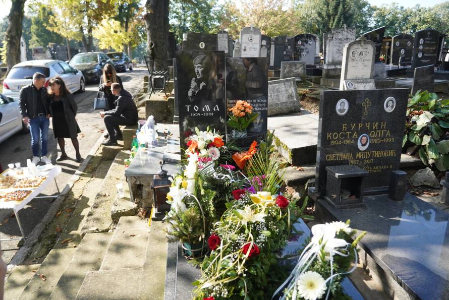 Beograd: Obilježena 34. godišnjica smrti pjevača Tome Zdravkovića